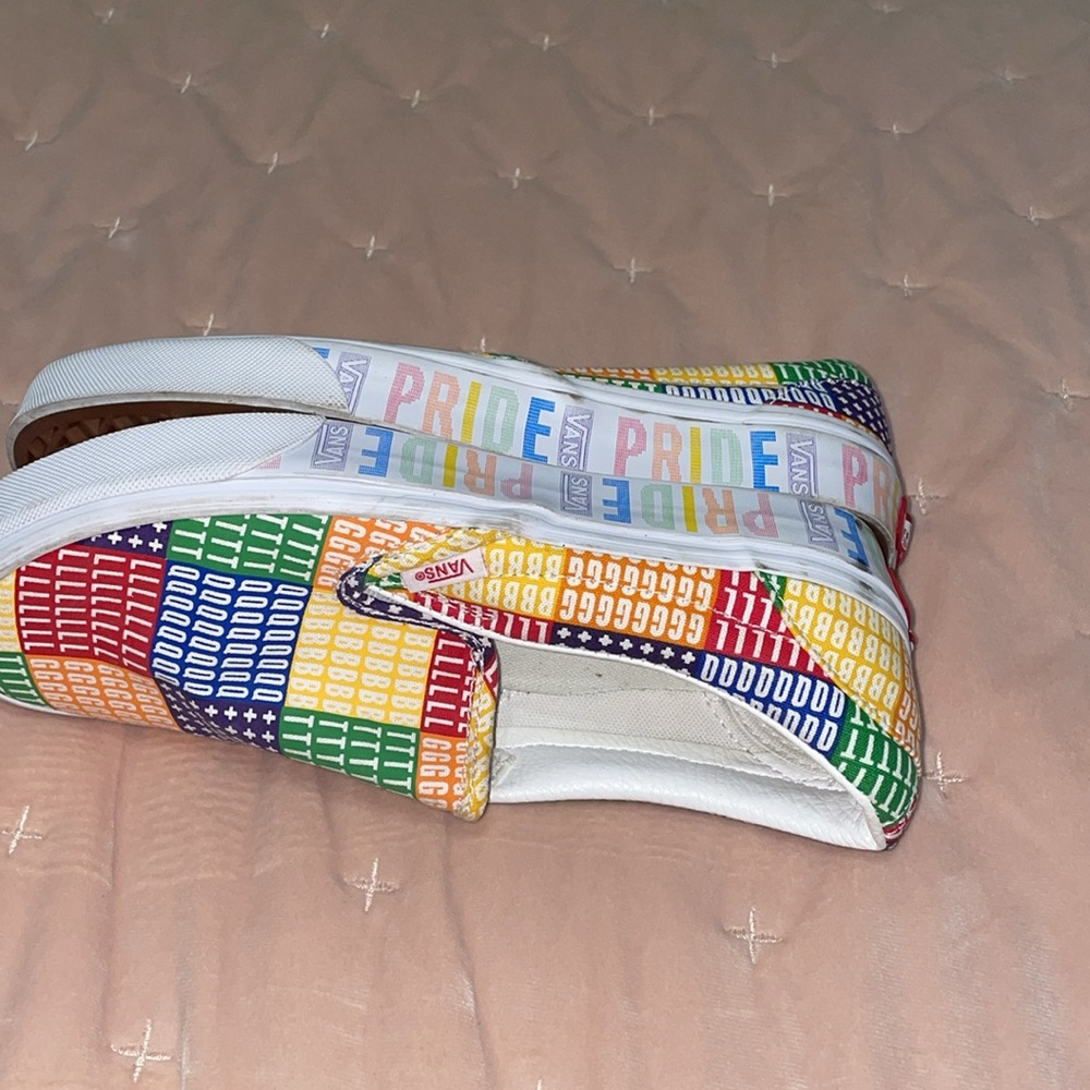 Vans - Picture 4 of 6